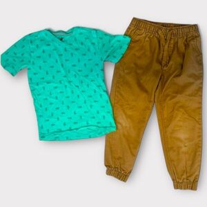 Boys Bundle Short Sleeve T-Shirt and Khaki Joggers, size 7